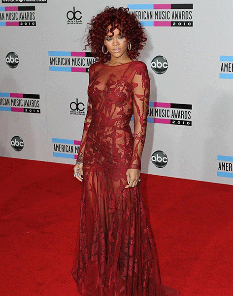 1333_american-music-awards-red-carpet-november-rihanna-red-carpet-268849987