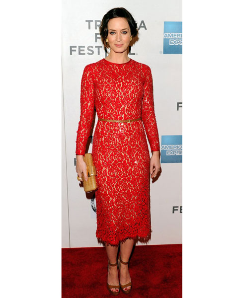 emily-blunt-your-sisters-sister-premiere-tribeca-07