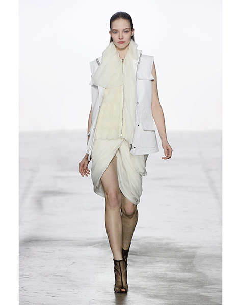 giambattista-valli-fall-winter-13-14-look-03