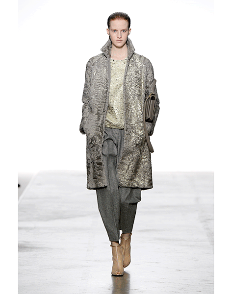 giambattista-valli-fall-winter-13-14-look-12