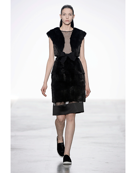 giambattista-valli-fall-winter-13-14-look-16