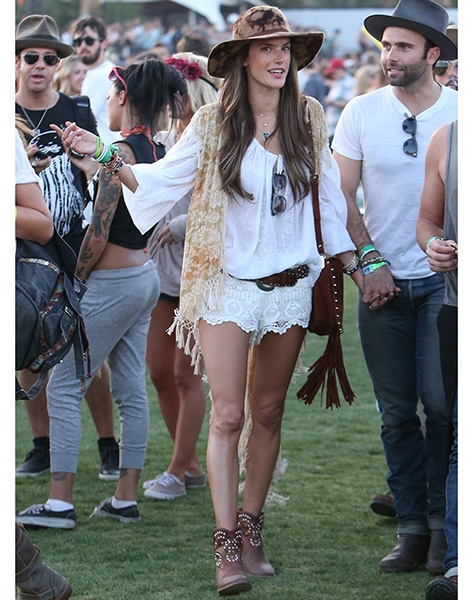 17967370_alessandra-ambrosio-coachella-2013_1