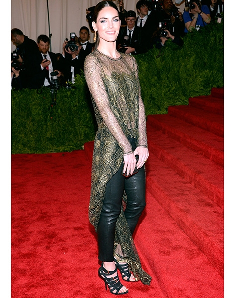 1367879236_hilary-rhoda-zoom