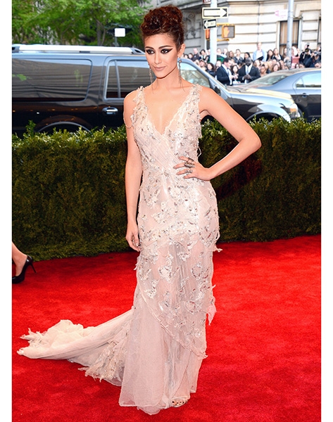 1367882814_emmy-rossum-zoom