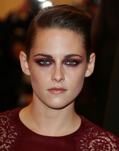 kristen-stewart-vogue-7may13-rex_b_592x888