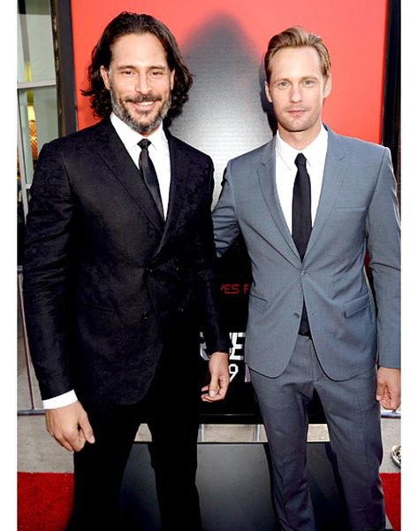 1371046672_joe-manganiello-alexander-skarsgard-560