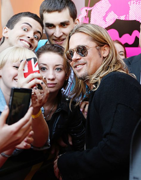 1371824326_brad-pitt-560