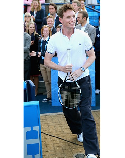 eddie-redmayne-rally-against-cancer-charity-tennis-match-02
