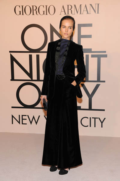 isabel-lucas-giorgio-armani-one-night-only-nyc-600x902