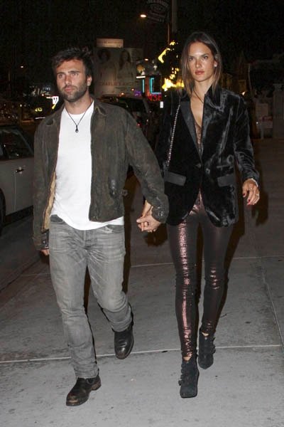 67435, LOS ANGELES, CALIFORNIA - Tuesday September 27 2011. "Victoria's Secrets" model Alessandra Ambrosio arrives with husband Jamie Mazur at the David LaChapelle's exhibition "Negative Currency" at the Prism Gallery in Los Angeles. Photograph: ©Josephine Santos, PacificCoastNews.com **FEE MUST BE AGREED PRIOR TO USAGE** **E-TABLET/IPAD & MOBILE PHONE APP PUBLISHING REQUIRES ADDITIONAL FEES** UK OFFICE:+44 131 557 7760/7761 US OFFICE:1 310 261 9676