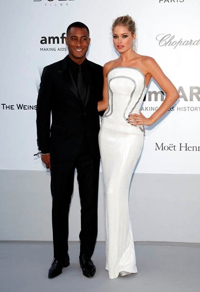 doutzen-kroes-with-husband-sunnery-james-at-the-amfar-cannes-2012