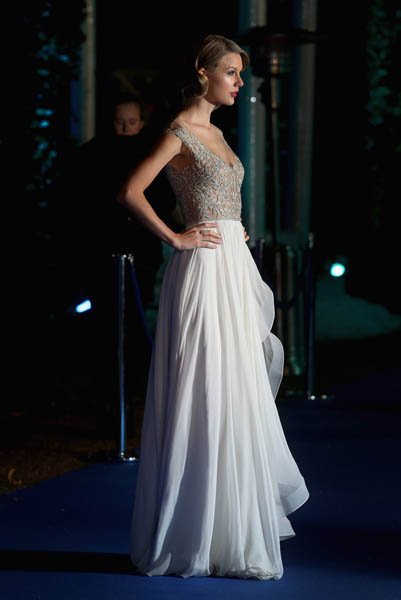 dukecambridgeattendswinterwhitesgalagrfbvbnilzbx