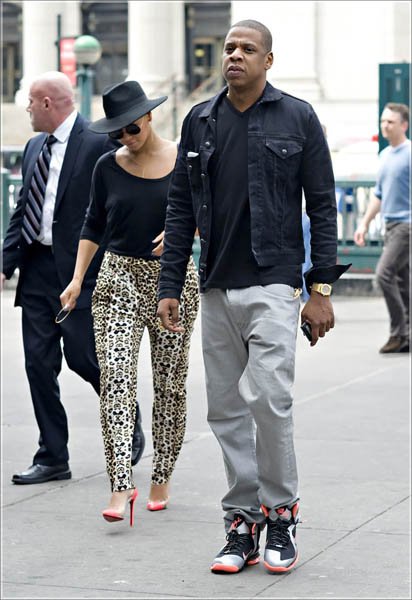 Beyonce Knowles and Jay-Z seen arriving at the New York Knicks basketball game in Madison Square Garden in NYC. Beyonce was seen wearing leopard print trousers and a sun hat as she made her way into the stadium with Jay-Z. Pictured: Beyonce Knowles and Jay-Z Ref: SPL382268 150412 Picture by: Jason Webber / Splash News Splash News and Pictures Los Angeles: 310-821-2666 New York: 212-619-2666 London: 870-934-2666 photodesk@splashnews.com 