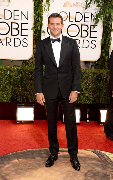 bradley-cooper-looked-handsome-ever-golden-globes-red-carpet