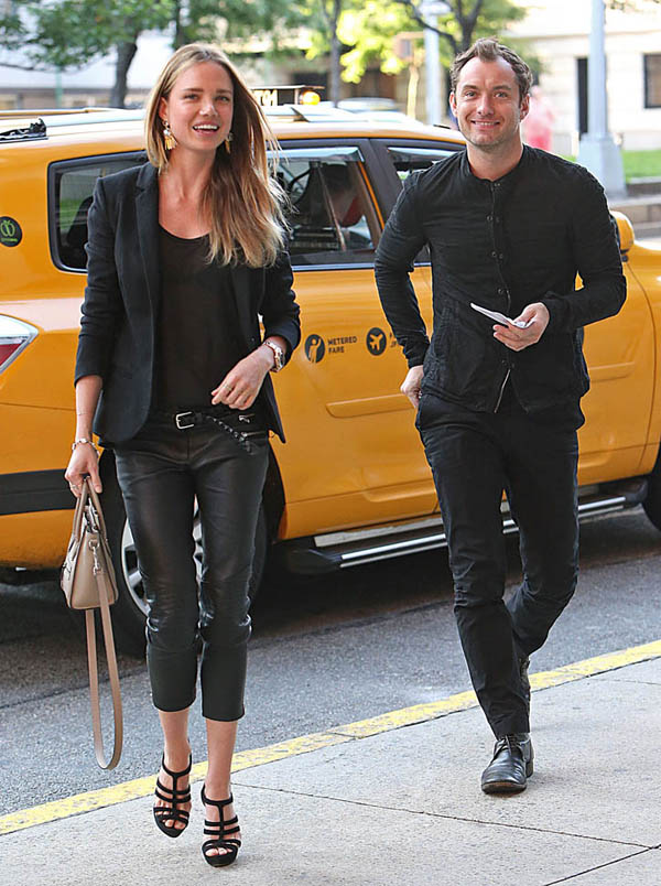 Jude Law and ex girlfriend Alicia Rountree are all smiles while walking in NYC