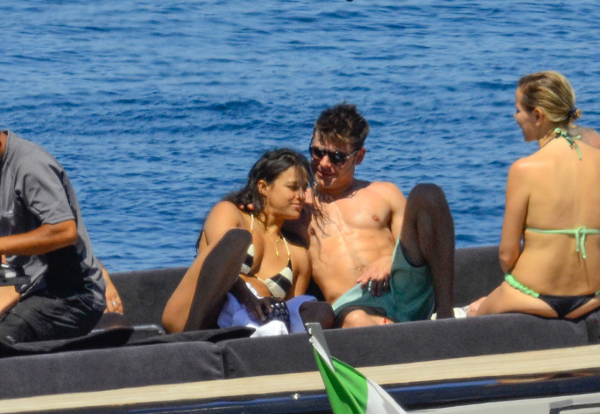 Zac-Efron-Michelle-Rodriguez (7)