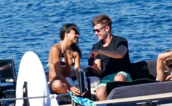 Zac-Efron-Michelle-Rodriguez