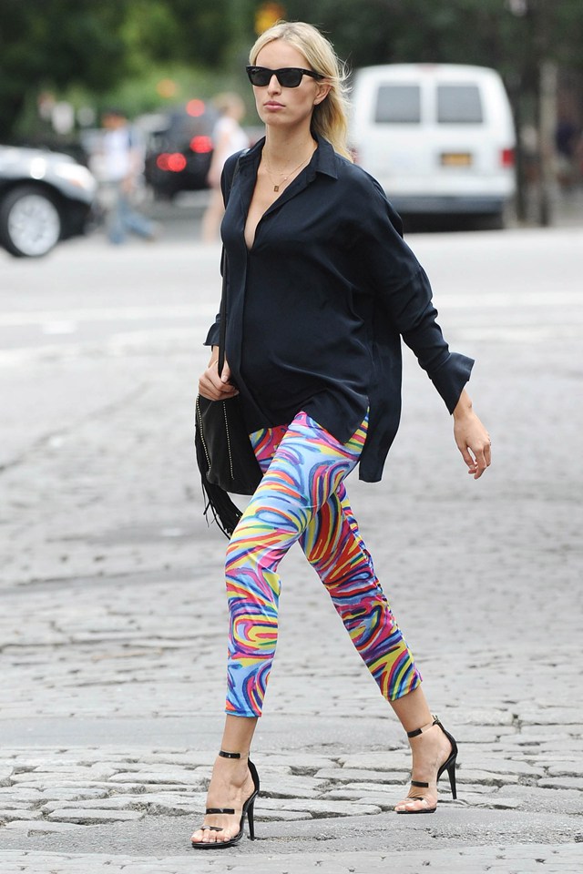 Karolina-Kurkova_glamour_14sep15_getty_b_640x960