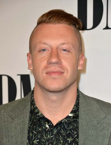 GTY 490242013 E ACE ENT CEL MUS AWD USA CA