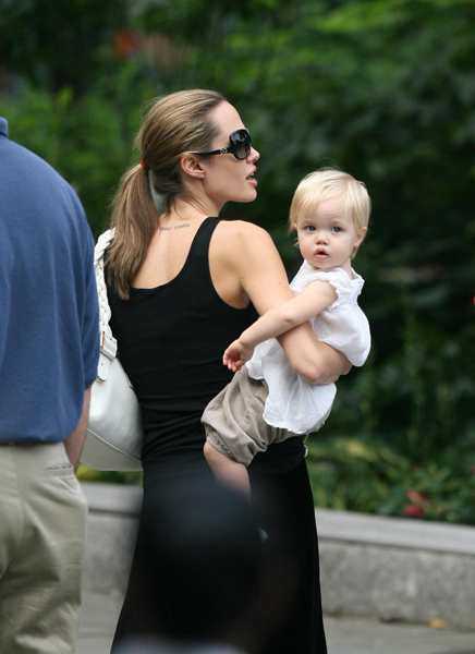 EXCLUSIVE: Angelina Jolie and her children visit the Zoo in Central Park, New York