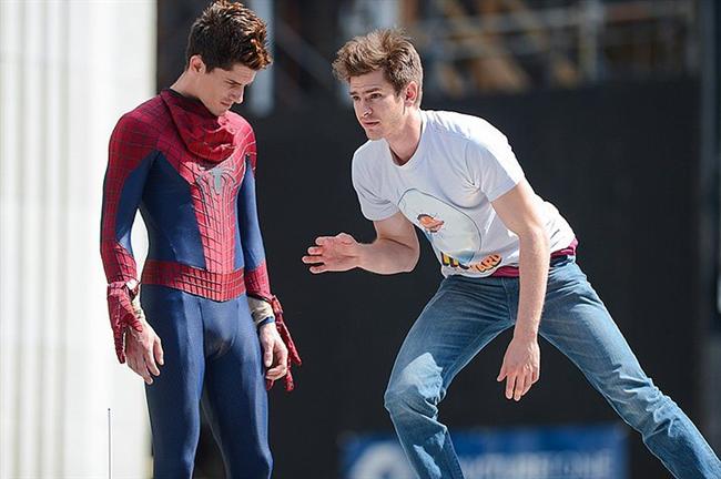 6. Andrew Garfield ve İkiz Dublörü William R. Spencer (The Amazing Spider-Man 2)