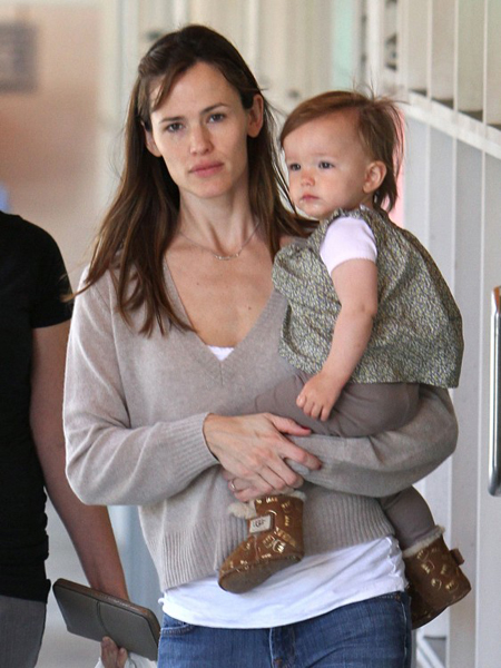 FP_4547377_Garner_Jennifer_FP_021710-563x750