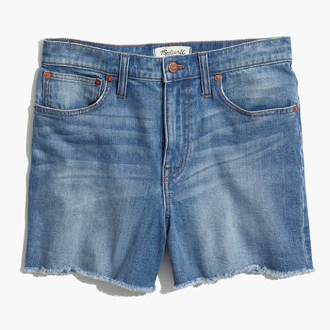 BU YAZ MUTLAKA SAHİP OLMANIZ GEREKEN 10 DENİM ŞORT (3)