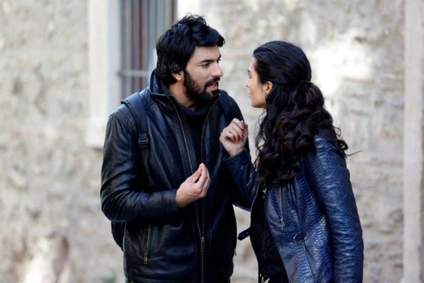 kara-para-as-152952DJ