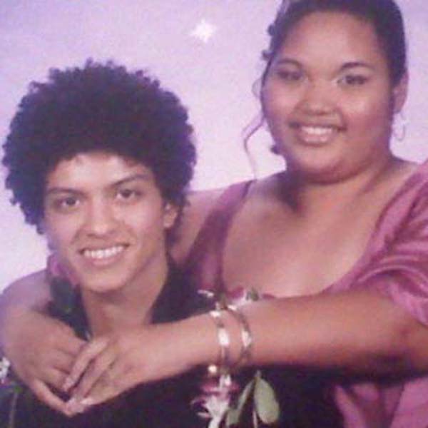 prom-photo-bruno-mars