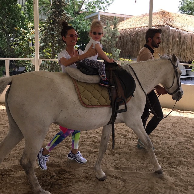 11282216_955303197833900_1530113899_n