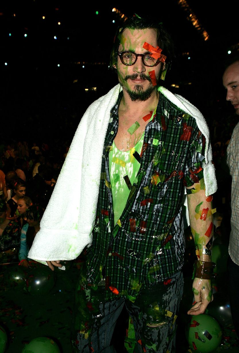 Johnny-Depp-Kids-Choice-April-2-2005 (1)