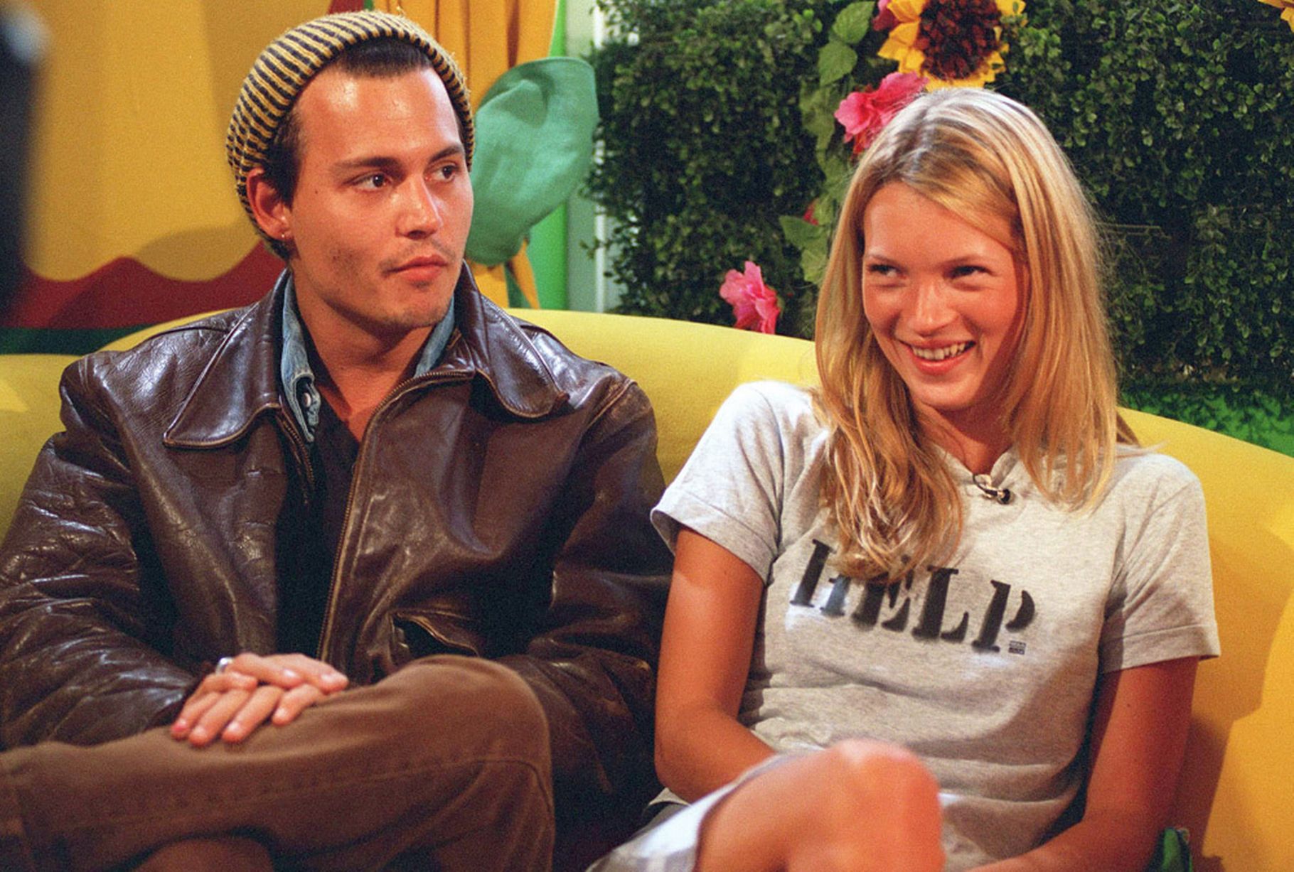 Johnny-Depp-and-Kate-Moss-on-The-Big-Breakfast-Channel-4-TV-in-London-1995