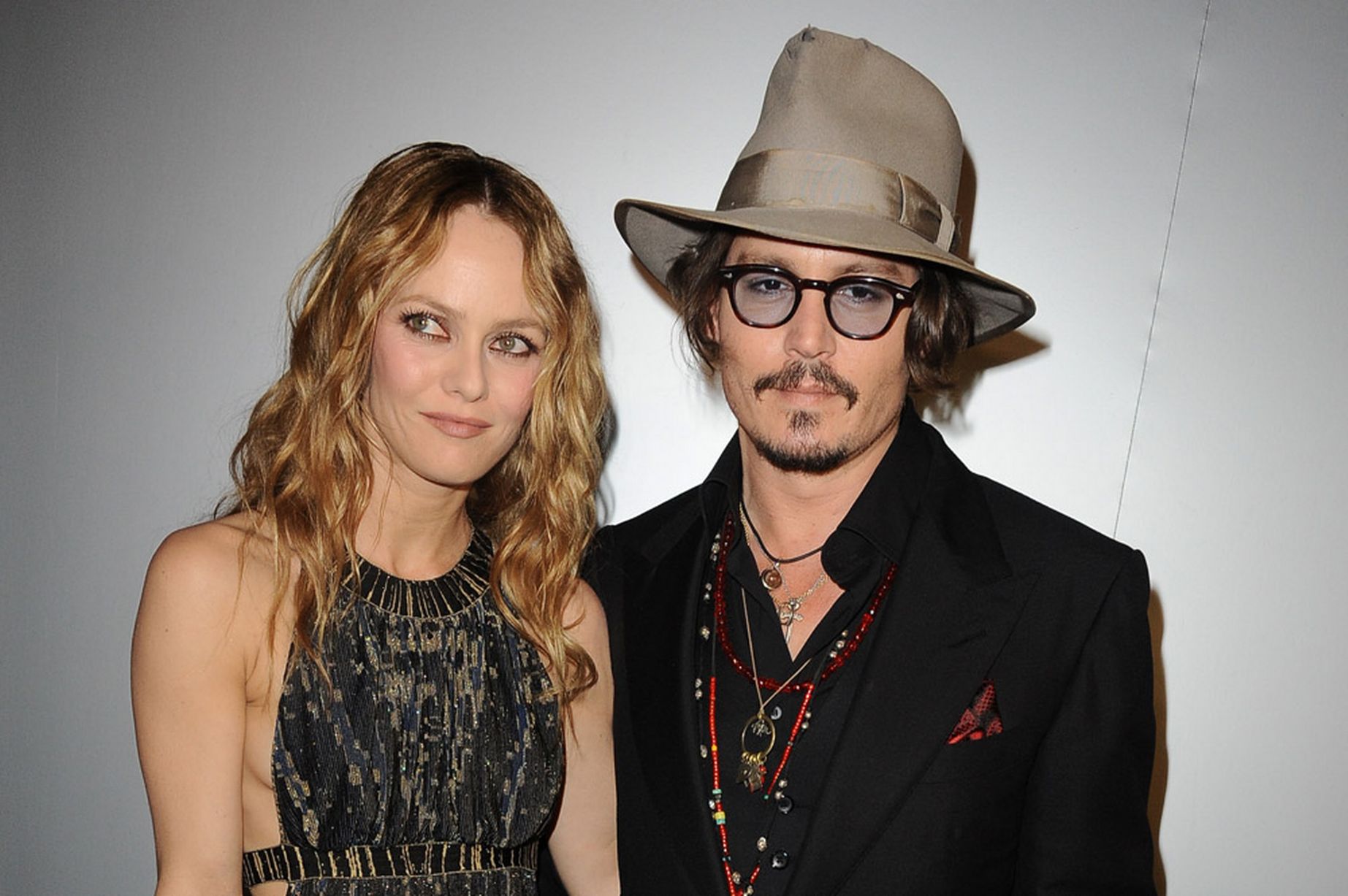 Johnny-Depp-and-wife-Vanessa-Paradis-2010