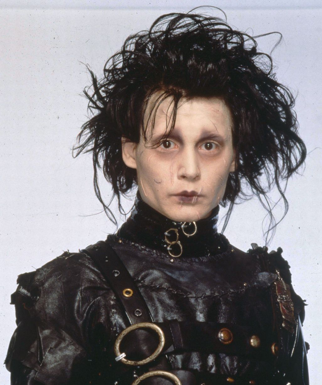 Johnny-Depp-in-the-1990-film-Edward-Scissorhands