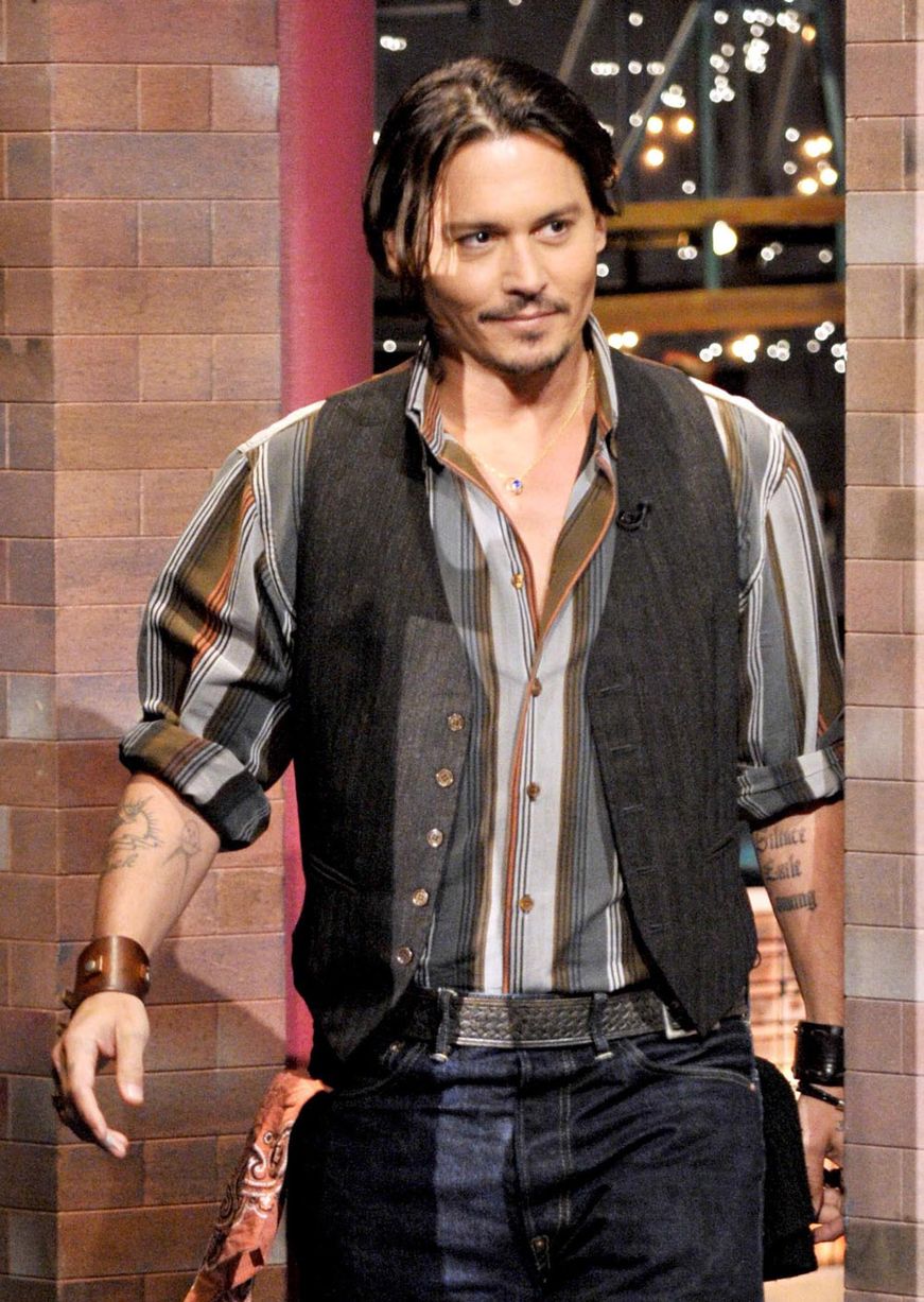 Johnny-Depp-makes-a-guest-appearance-on-the-CBS-Television-Networks-Late-Show-25-06-2009