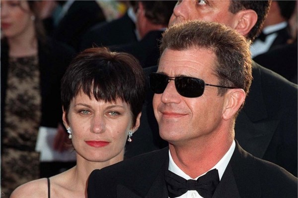 Mel Gibson and Robyn Moore