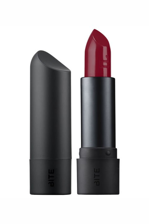 YAZ İÇİN EN İYİ 10 KIRMIZI RUJ (1)