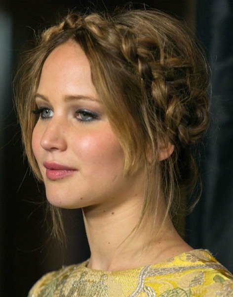 PRATİK VE MODERN 5 ETKİLEYİCİ SAÇ STİLİ 5