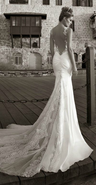 vücudu saran gelinlik modelleri 20