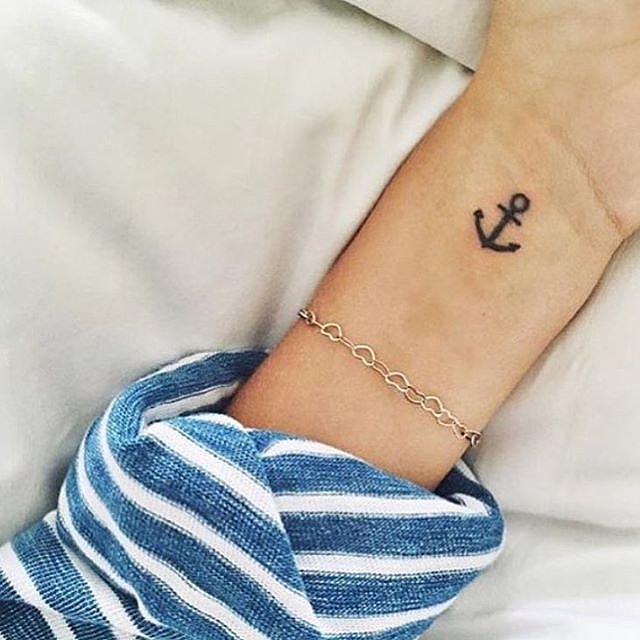 BİLEZİKTEN DAHA ŞIK DURAN 60 BİLEK DÖVMESİ (3)