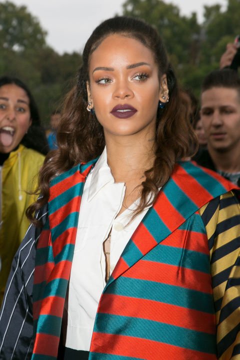 ORTA BOY SAÇLAR İÇİN ÜNLÜLERDEN İLHAM ALABİLECEĞİNİZ 15 MODEL ÖNERİSİ (1)