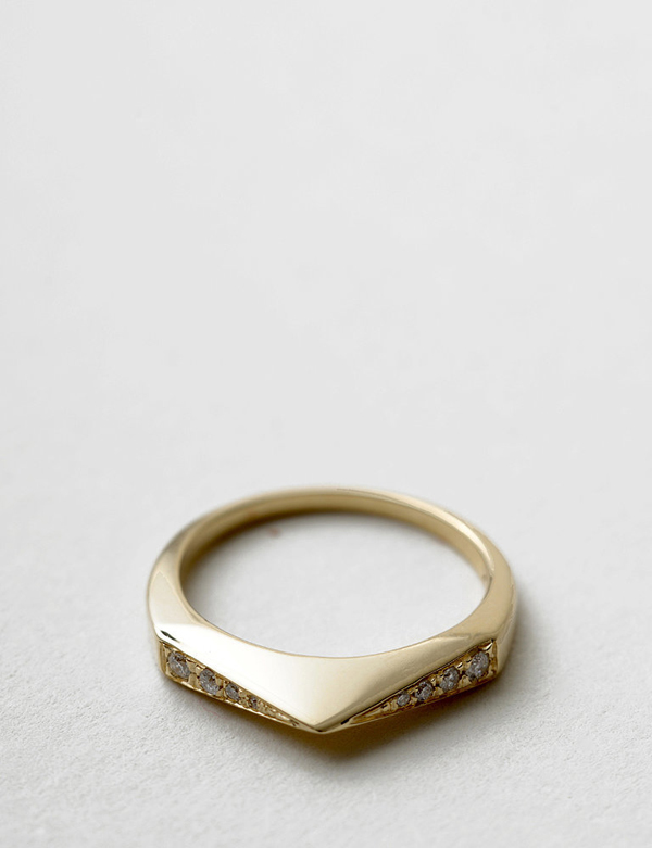 Tilda-Biehn-White-Diamond-Low-Stirrup-Ring-1200