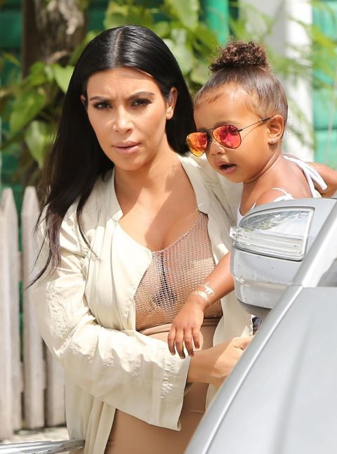 NORTH WEST'IN HEPİMİZDEN DAHA ŞIK OLDUĞUNUN 18 KANITI