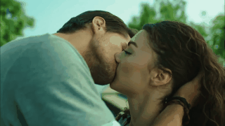 GÜNEŞİN KIZLARI’NDA SAVNAZ ÇİFTİNİN UNUTULMAZ 20 SAHNESİ (20)