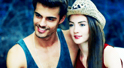 GÜNEŞİN KIZLARI’NDA SAVNAZ ÇİFTİNİN UNUTULMAZ 20 SAHNESİ (8)