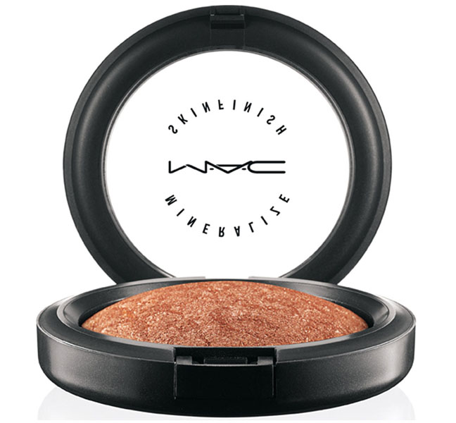 PÜRÜZSÜZ BİR CİLT İÇİN İHTİYACINIZ OLAN 7 ÜRÜN 8