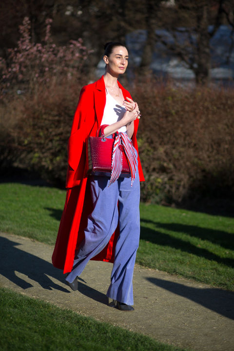 PARİS MODA HAFTASI'NDAN EN İYİ SOKAK STİLİ GÖRÜNÜMLERİ (17)