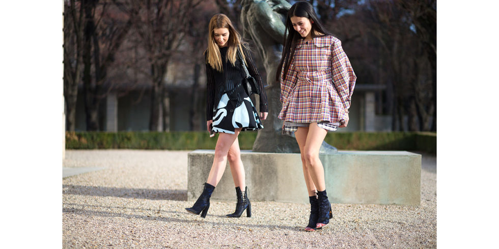 PARİS MODA HAFTASI'NDAN EN İYİ SOKAK STİLİ GÖRÜNÜMLERİ (9)