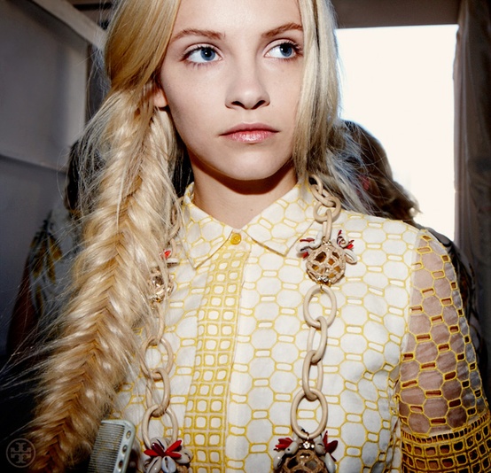 ROMANTİK VE GÖZ ALICI 10 KILÇIK ÖRGÜ MODELİ (3)