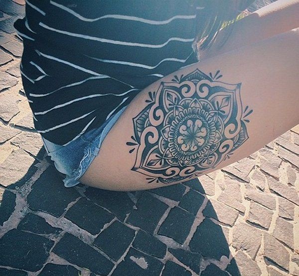 CESUR VE SINIR TANIMAYANLAR İÇİN 20 SEKSİ BACAK DÖVMESİ (15)